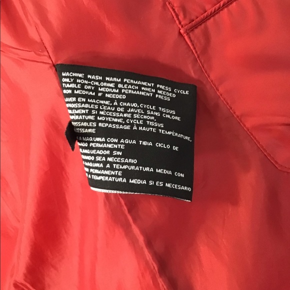 Guess Nylon Red Down Jacket Coat - Picture 12 of 13